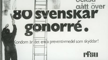 Svartvit gammal RFSU-reklambild från 80-talet