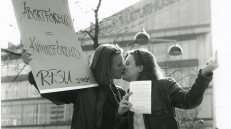 Radikala ungdomar protesterar