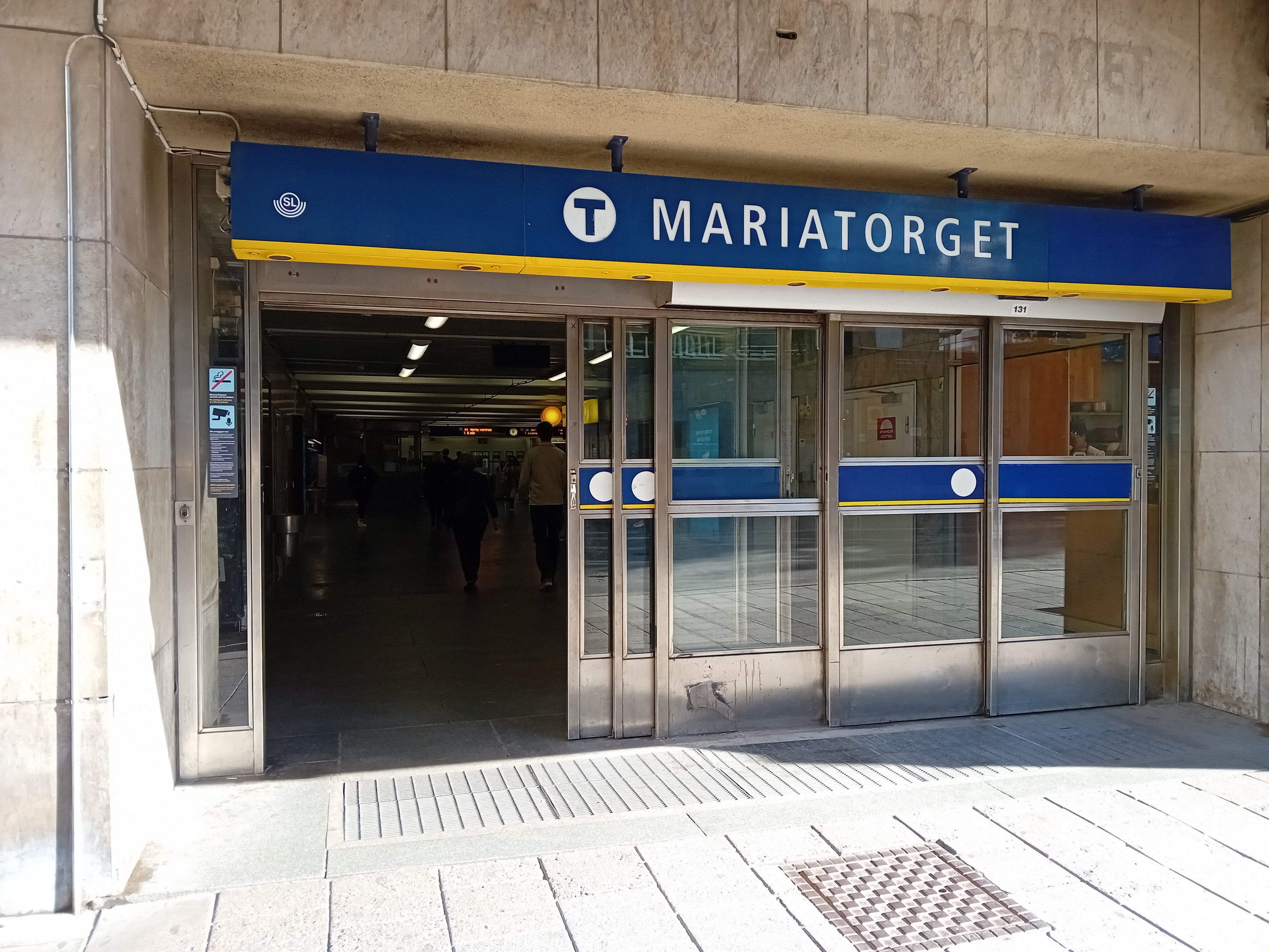 Bild på Mariatorgets tunnelbaneentré.
